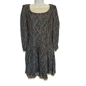 Leslie fay evenings gown black lace gold trim light petticoat vintage 4 Medium